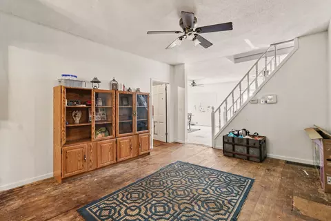 Entry Way - 340 E Main St, Hudson, MI 49247 photo 1 of 4
