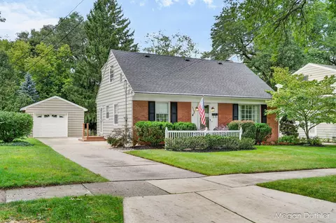 2345 Rosewood Ave SE, Grand Rapids, MI 49506