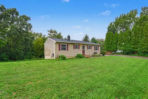 Exterior - 893 Maplehill Ave SE, Ada, MI 49301 photo 3 of 5