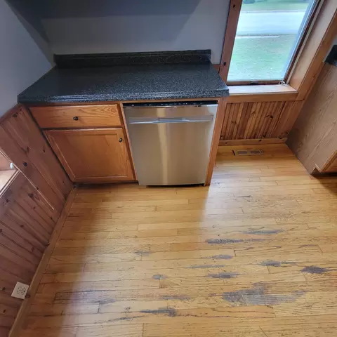 Kitchen - 8 E Barton St, Newaygo, MI 49337 photo 4 of 4