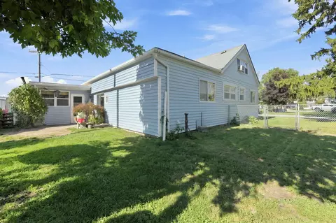 Exterior - 204 Lathrop Ave, Algonac, MI 48001 photo 4 of 9
