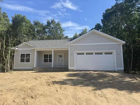 15741 Mercury Dr, Grand Haven, MI 49417