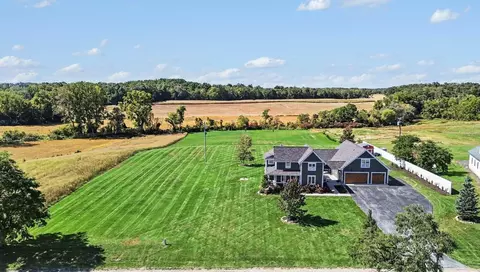 10600 Mooreville Rd, Saline, MI 48176