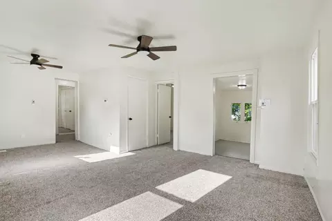 Living - 310 Locust St, Marshall, MI 49068 photo 3 of 4