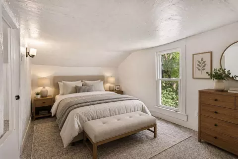Bedroom - 310 Locust St, Marshall, MI 49068 photo 2 of 4