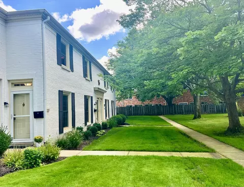 2505 Abbington Dr SE #137, Grand Rapids, MI 49506