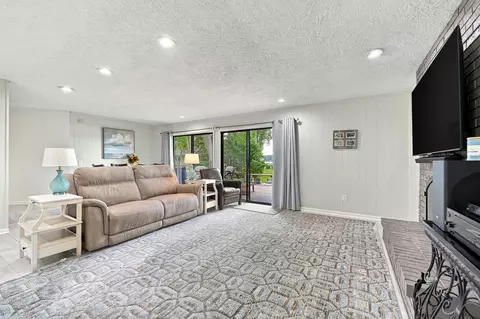Living - 10226 Tomkinson Dr, Scotts, MI 49088 photo 2 of 2