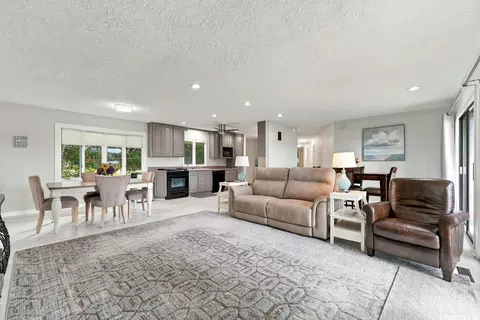 Living - 10226 Tomkinson Dr, Scotts, MI 49088 photo 1 of 2