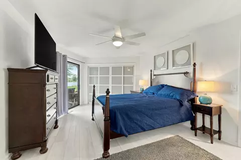 Bedroom - 10226 Tomkinson Dr, Scotts, MI 49088 photo 2 of 5