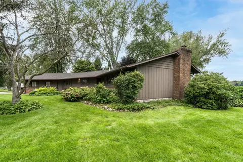 Exterior - 10226 Tomkinson Dr, Scotts, MI 49088 photo 11 of 13