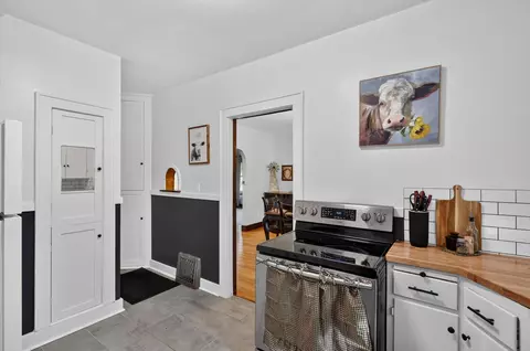 Kitchen - 442 Riverview Dr, Plainwell, MI 49080 photo 3 of 4