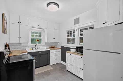 Kitchen - 442 Riverview Dr, Plainwell, MI 49080 photo 1 of 4