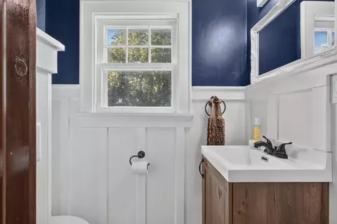 Bath - 442 Riverview Dr, Plainwell, MI 49080 photo 1 of 3