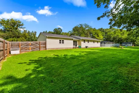 Exterior - 109 Boadway St, Spring Arbor, MI 49283 photo 6 of 8