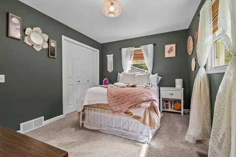 Bedroom - 109 Boadway St, Spring Arbor, MI 49283 photo 2 of 5