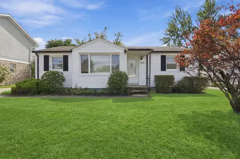 29209 Morlock St, Livonia, MI 48152
