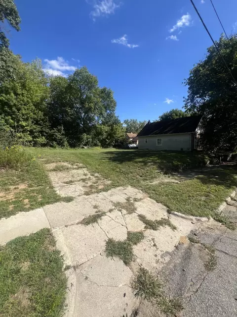 1205 Williams St, Jackson, MI 49203 photo 3