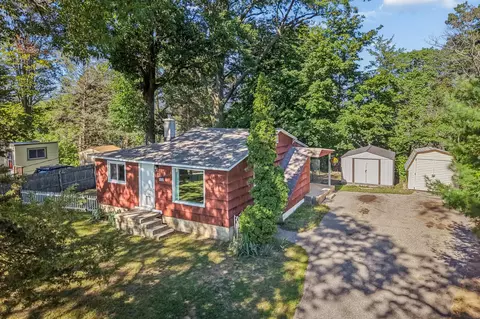 16849 Highland Ave, Spring Lake, MI 49456