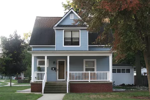 522 E Lincoln Ave, Zeeland, MI 49464