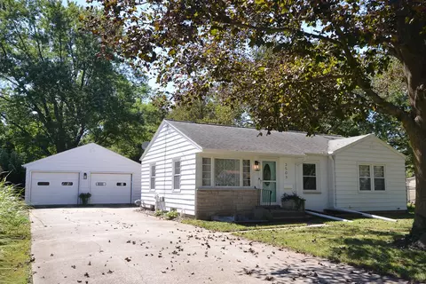 3503 Iroquois Trl, Kalamazoo, MI 49006