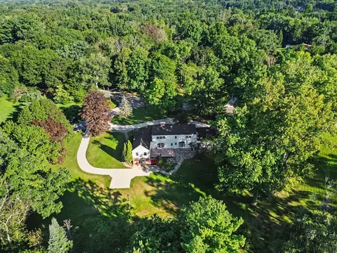 View/Area - 1337 Badgley Rd, Jackson, MI 49203 photo 2 of 3