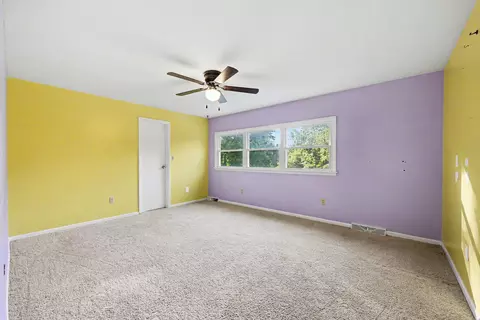Bedroom - 1337 Badgley Rd, Jackson, MI 49203 photo 1 of 5