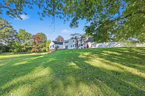 Exterior - 1337 Badgley Rd, Jackson, MI 49203 photo 6 of 6