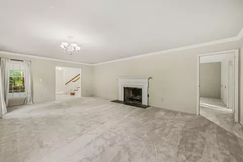 Living - 1337 Badgley Rd, Jackson, MI 49203 photo 1 of 7