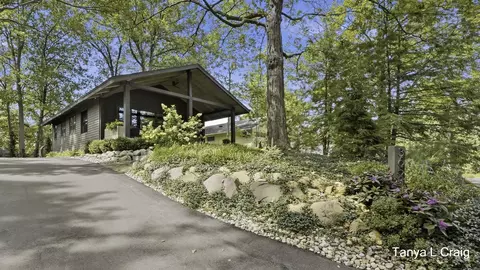 3652 Reeds Lake Blvd SE, Grand Rapids, MI 49506