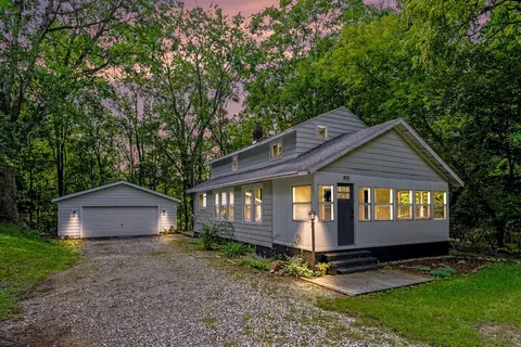 401 W South St, Greenville, MI 48838