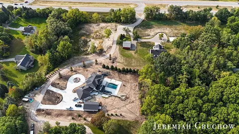 60 Ada Hills Drive, Ada, MI 49301 photo 4