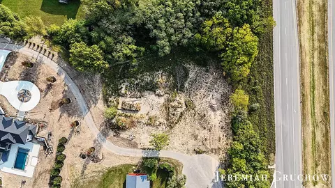 60 Ada Hills Drive, Ada, MI 49301 photo 18