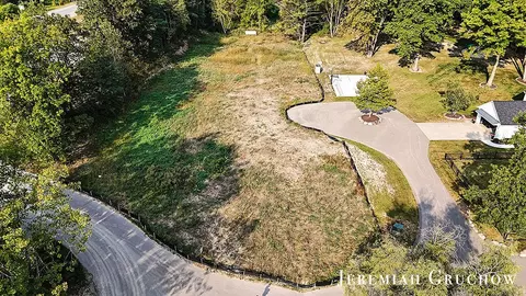 60 Ada Hills Drive, Ada, MI 49301 photo 5