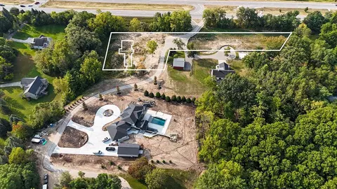 60 Ada Hills Drive, Ada, MI 49301 photo 2