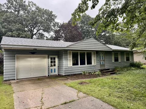 131 Dunton Ave, Holland, MI 49424