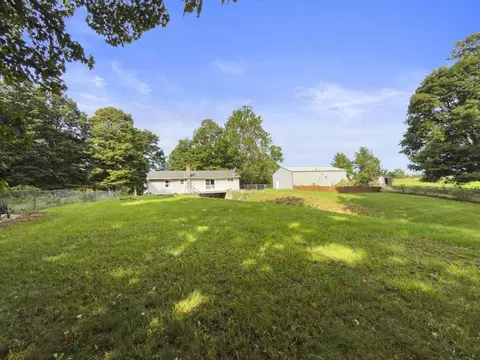 Exterior - 1117 9th St, Plainwell, MI 49080 photo 7 of 8