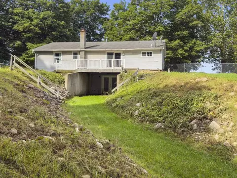 Exterior - 1117 9th St, Plainwell, MI 49080 photo 6 of 8