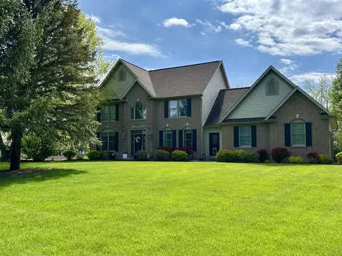 9095 Marsh Creek Cir, Galesburg, MI 49053