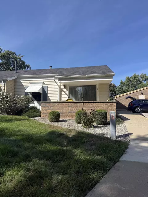 701 Carriage Ln, Jenison, MI 49428