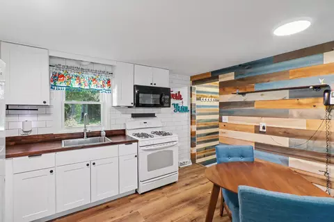 Kitchen - 4322 W A B Ave, Plainwell, MI 49080 photo 2 of 2