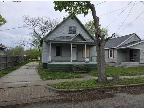 897 Turner Ave, Muskegon, MI 49442