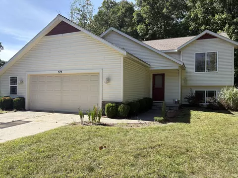 171 N Eastern Ave, Allegan, MI 49010