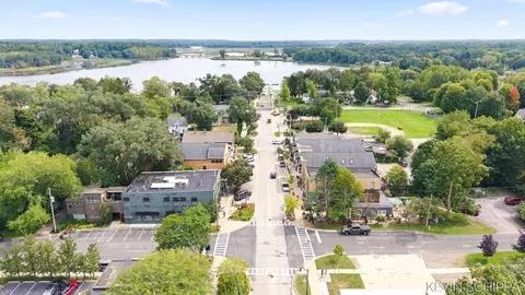 View/Area - 36 Union St, Douglas, MI 49406 photo 2 of 8