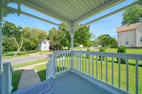 Exterior - 1301 Deyo St, Jackson, MI 49201 photo 7 of 15