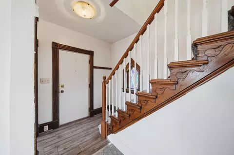 Entry Way - 1301 Deyo St, Jackson, MI 49201 photo 1 of 2