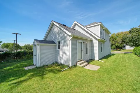 Exterior - 1301 Deyo St, Jackson, MI 49201 photo 13 of 15