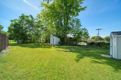 Exterior - 1301 Deyo St, Jackson, MI 49201 photo 15 of 15