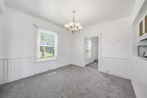 Dining - 1301 Deyo St, Jackson, MI 49201 photo 1 of 2