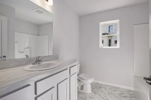 Bath - 859 Merrick St, Belding, MI 48809 photo 1 of 1