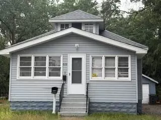 889 Fleming Ave, Muskegon, MI 49442